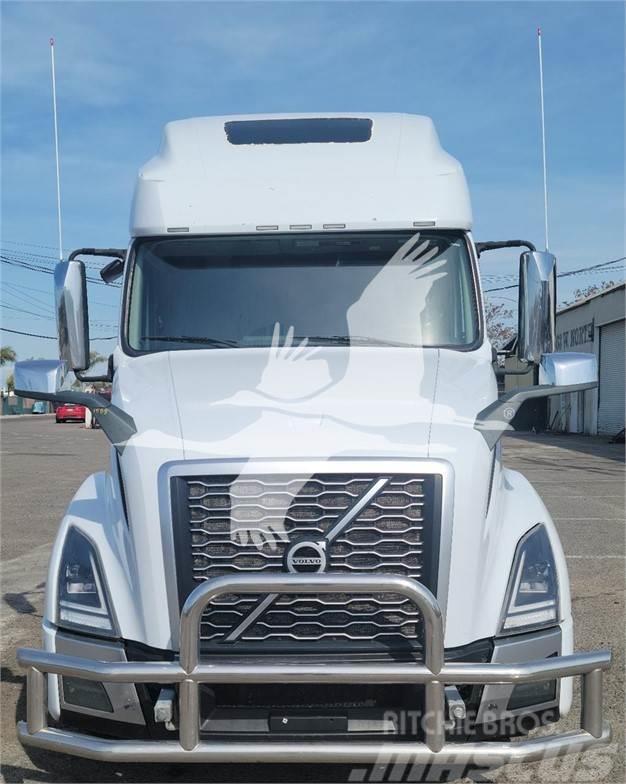 Volvo VNL64T760 Otros