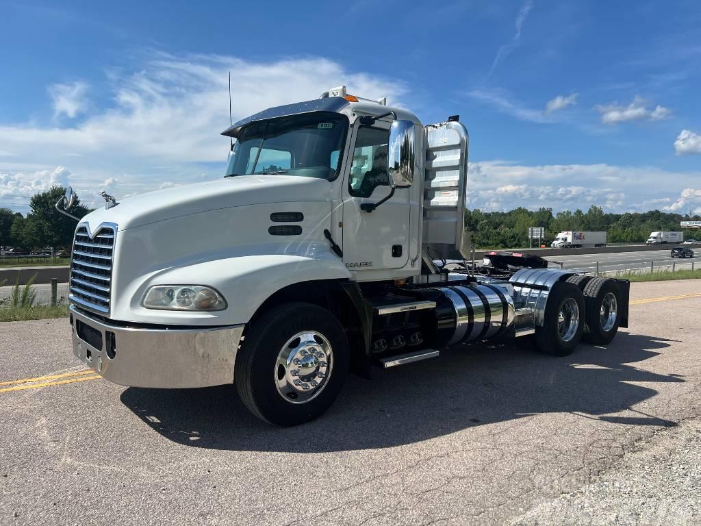 Mack CXU 613 Camiones tractor