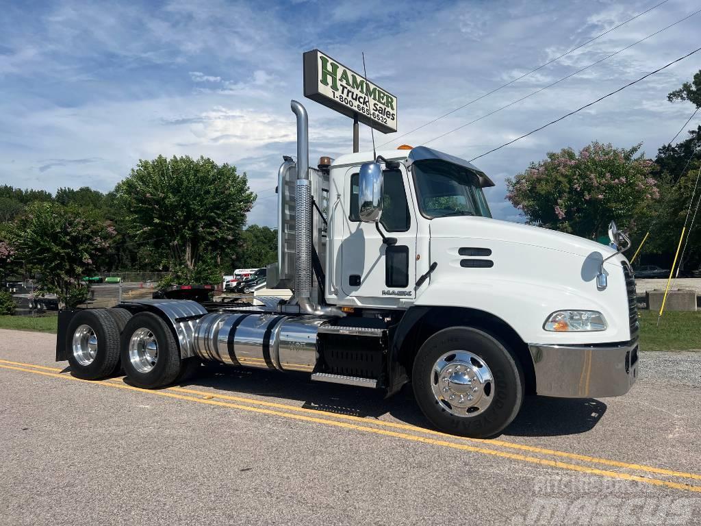 Mack CXU 613 Camiones tractor