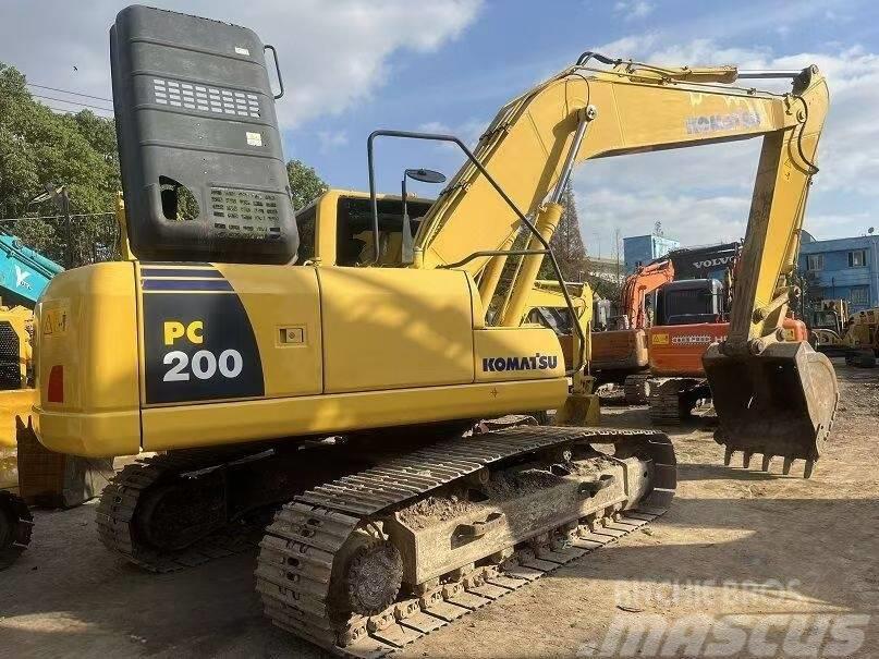 Komatsu PC 200 Excavadoras sobre orugas