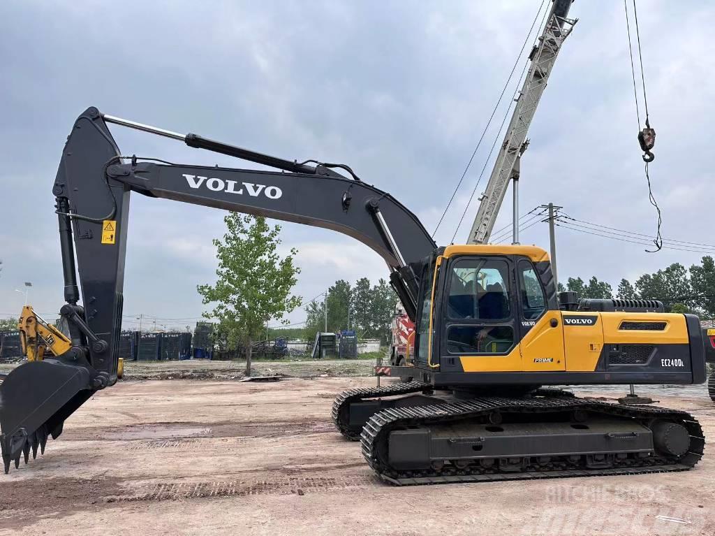 Volvo EC240DL Excavadoras sobre orugas