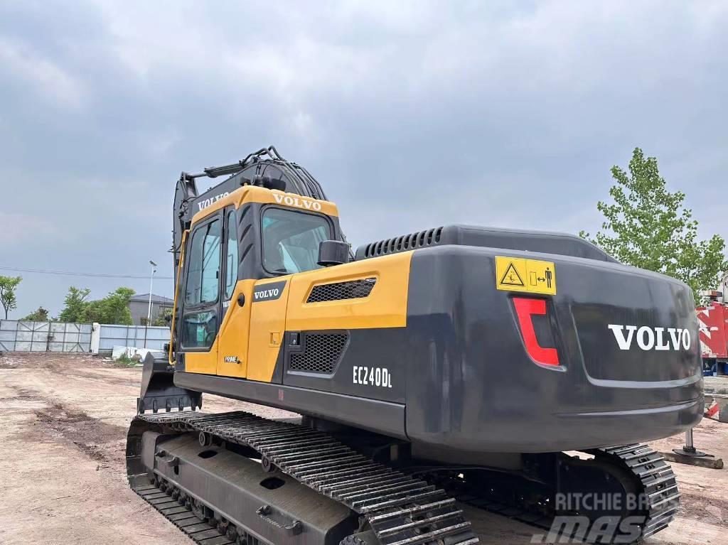 Volvo EC240DL Excavadoras sobre orugas