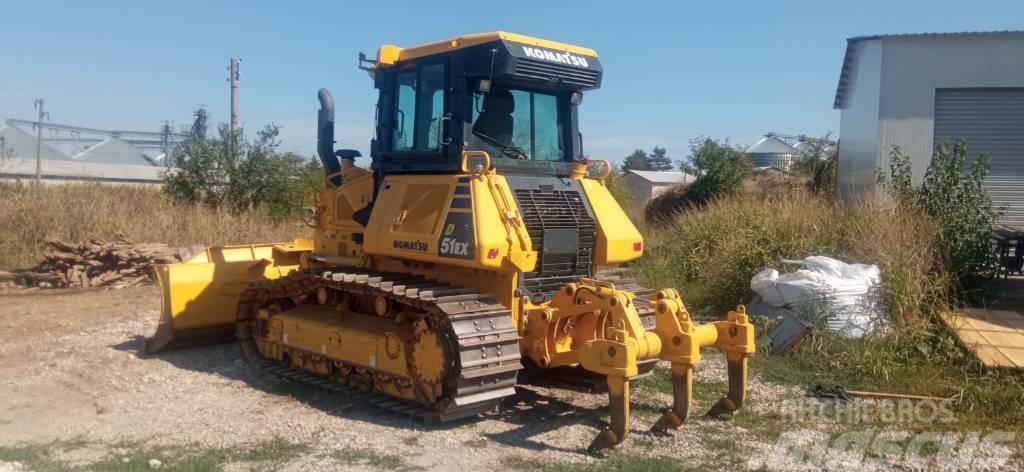 Komatsu D51EX-24 Buldozer sobre oruga