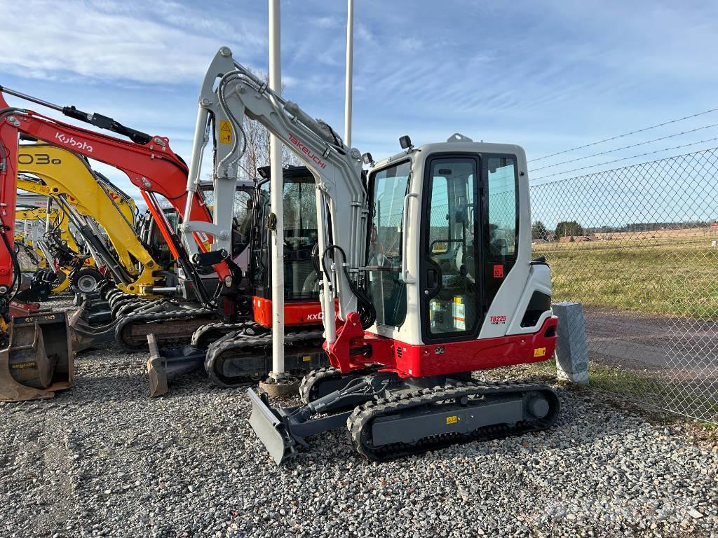 Takeuchi TB225 Miniexcavadoras