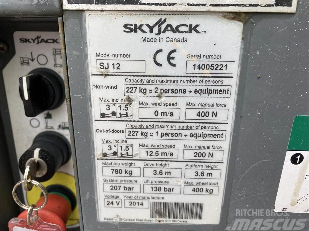 SkyJack SJ12 Plataformas con jaula de elevación