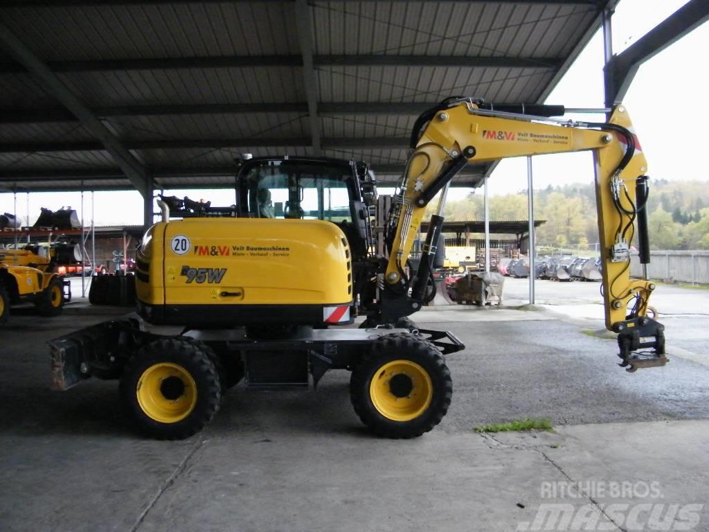 Yanmar B95W Excavadoras de ruedas