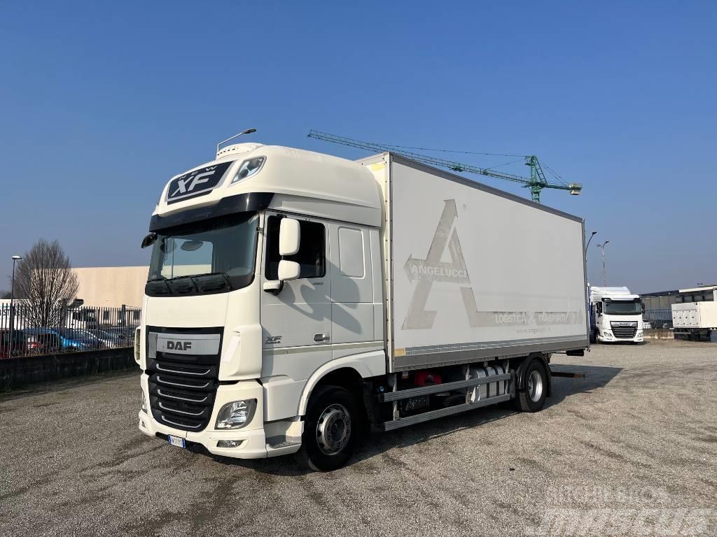 DAF XF105.460 Camiones tractor