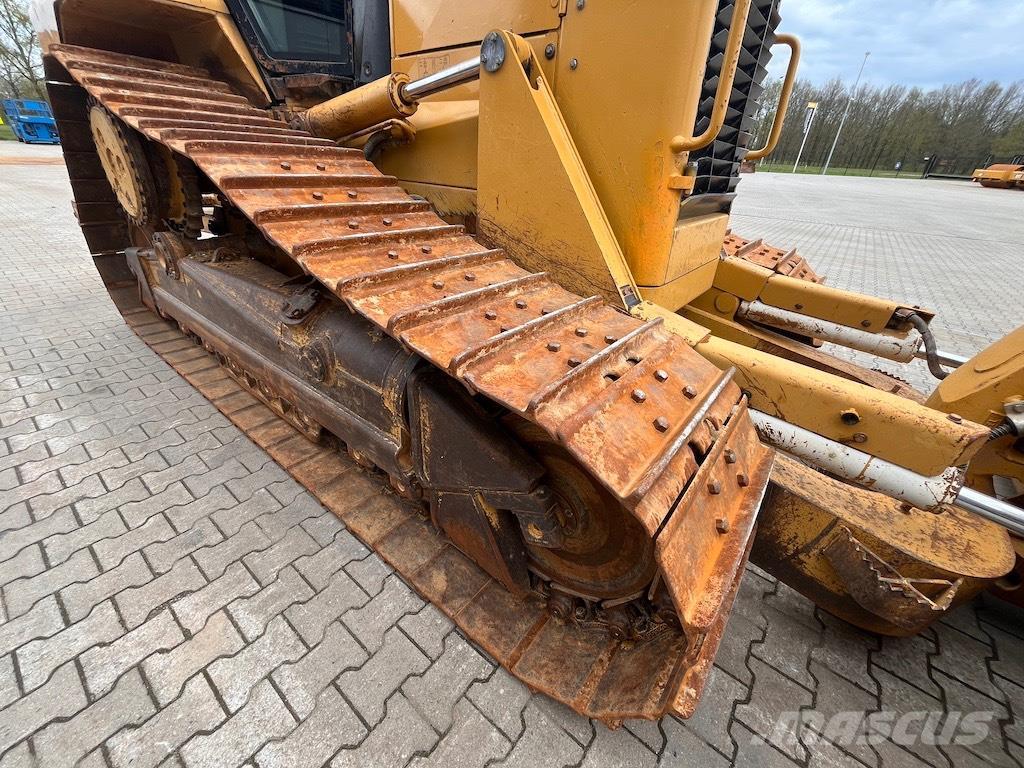 CAT D6N XL Buldozer sobre oruga