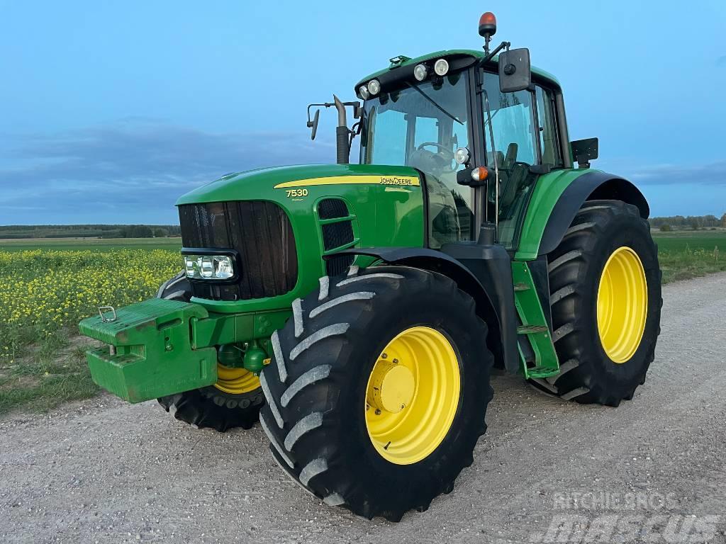 John Deere 7530 Tractores