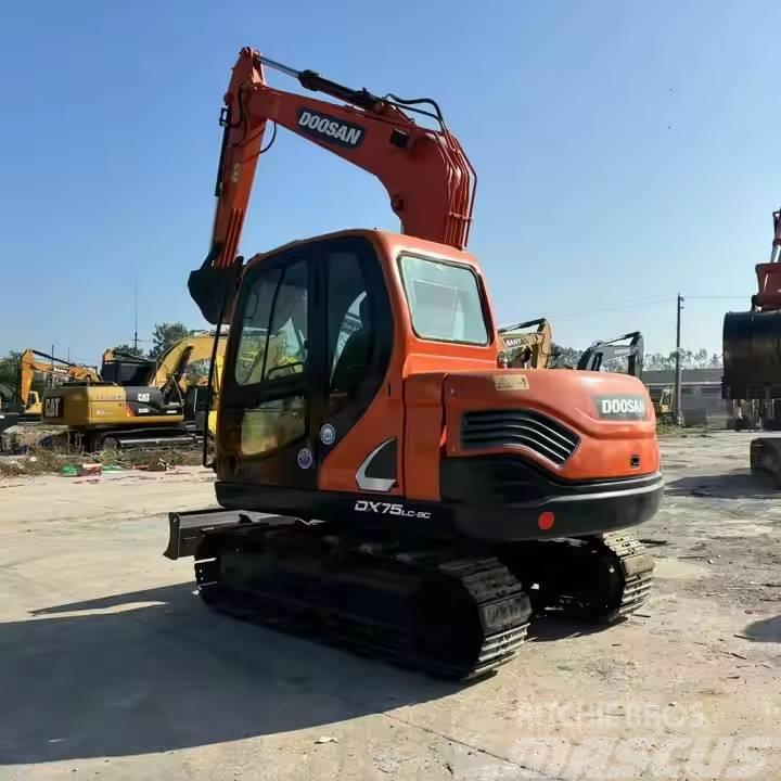 Doosan DX75-9C Excavadoras 7t - 12t