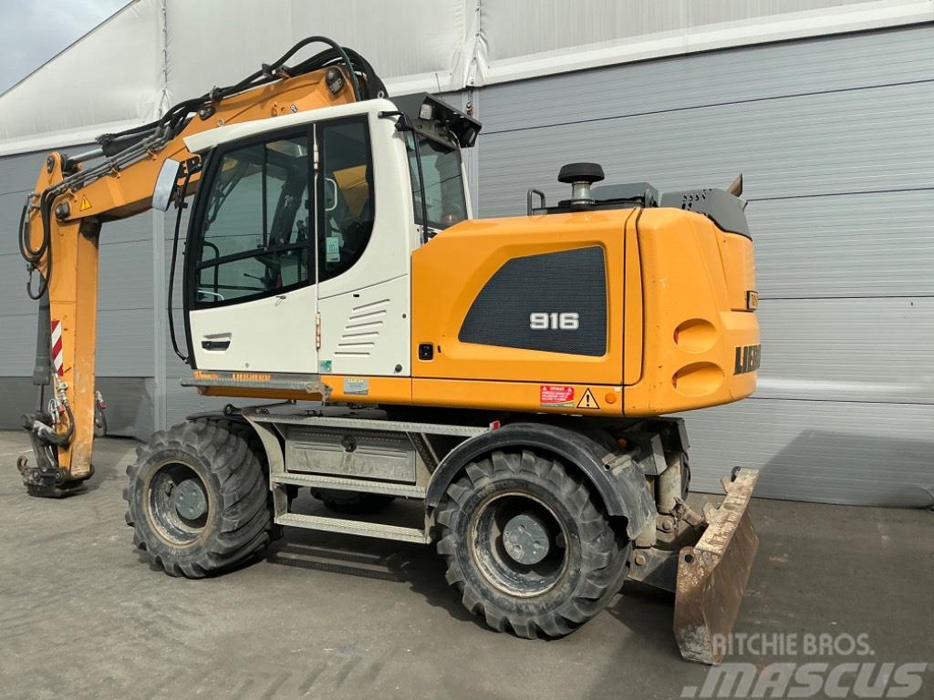 Liebherr 916 Litronic Excavadoras de ruedas