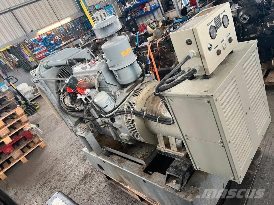 Iveco 40 KVA Generadores diésel