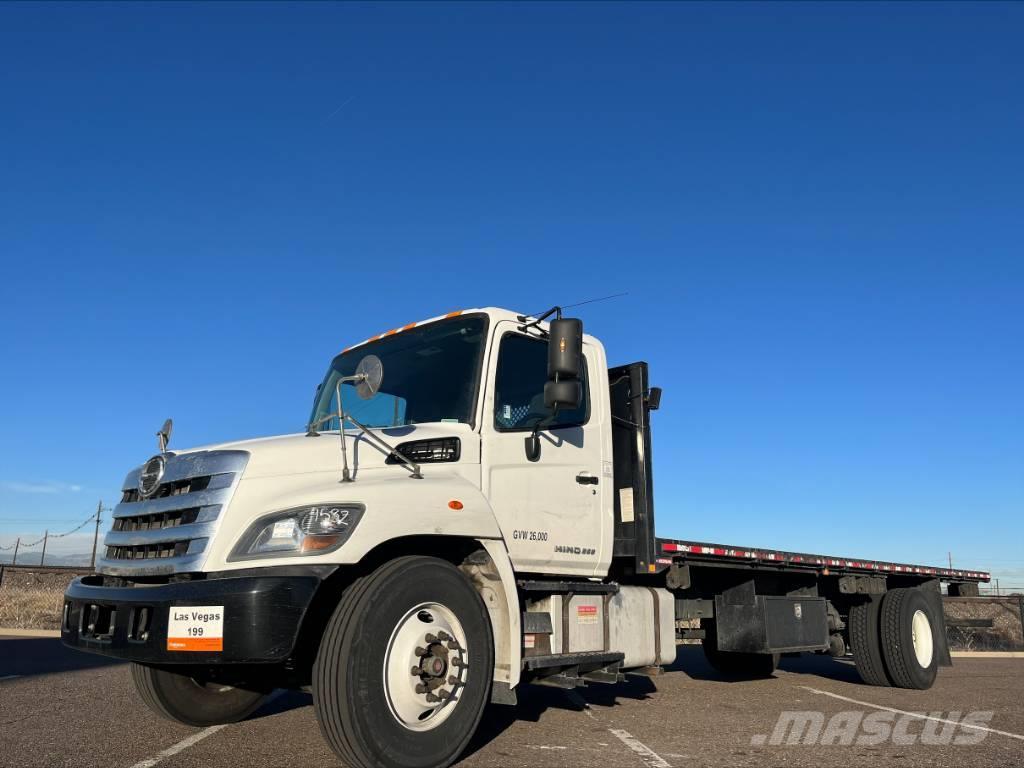 Hino 268 A Camiones de cama baja