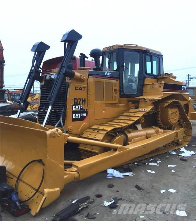 CAT D7H Buldozer sobre oruga