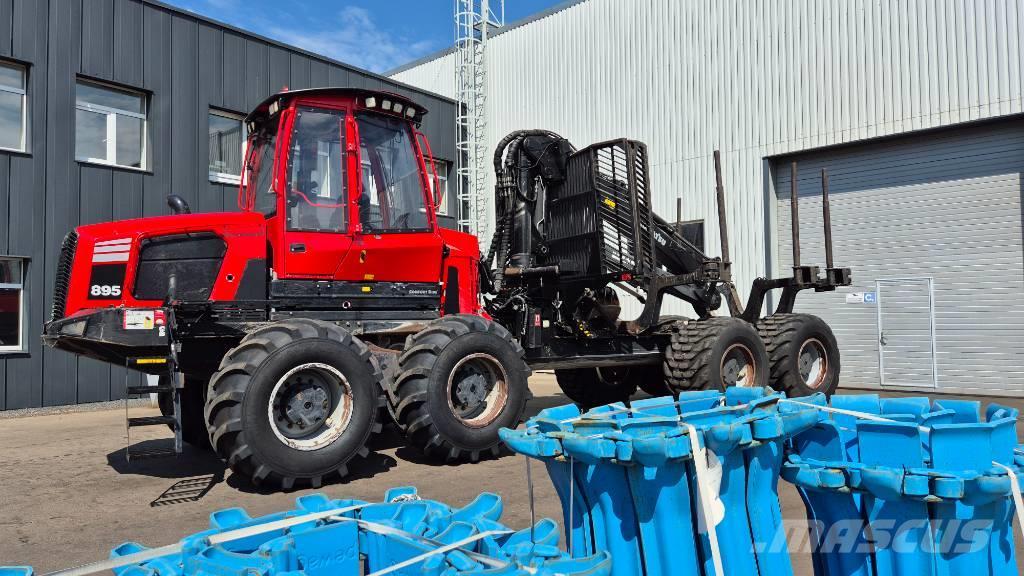 Komatsu 895 Transportadoras