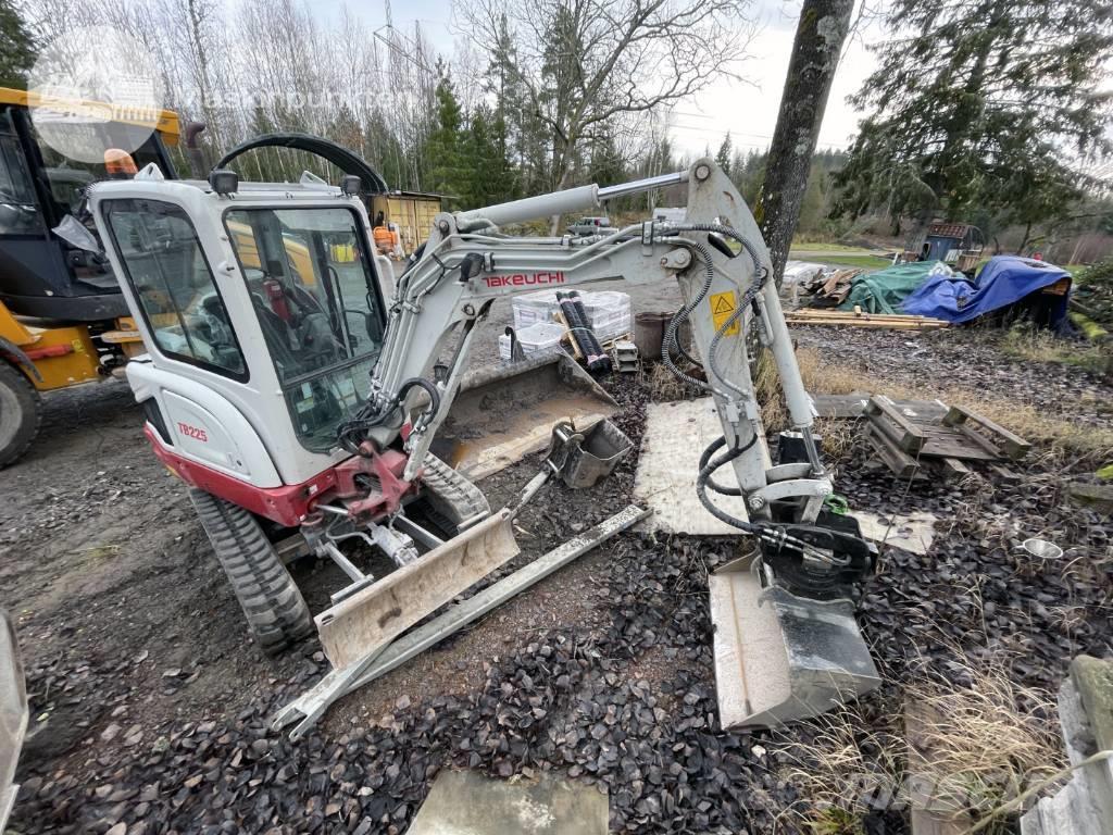 Takeuchi TB 225 Miniexcavadoras