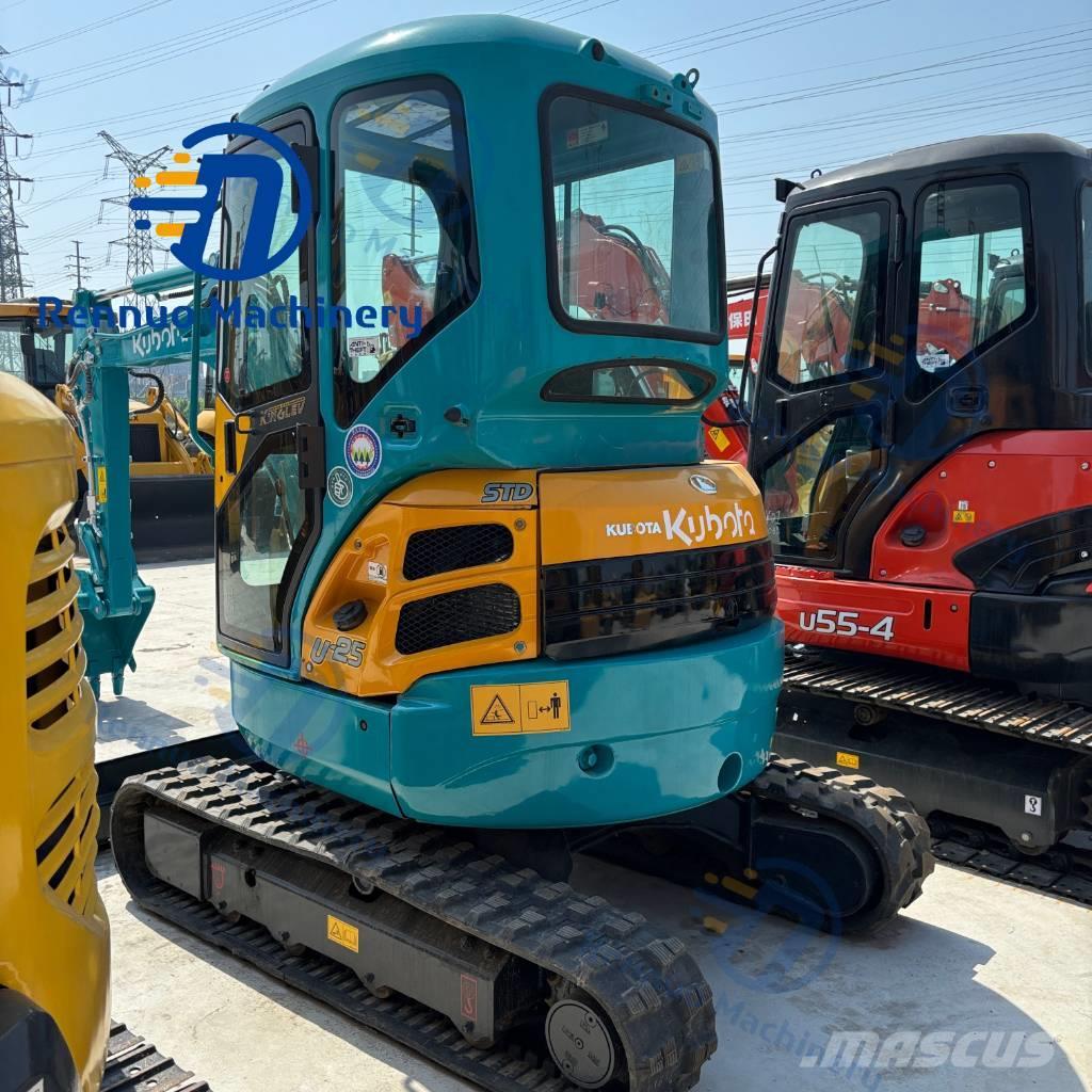 Kubota U 25 Miniexcavadoras