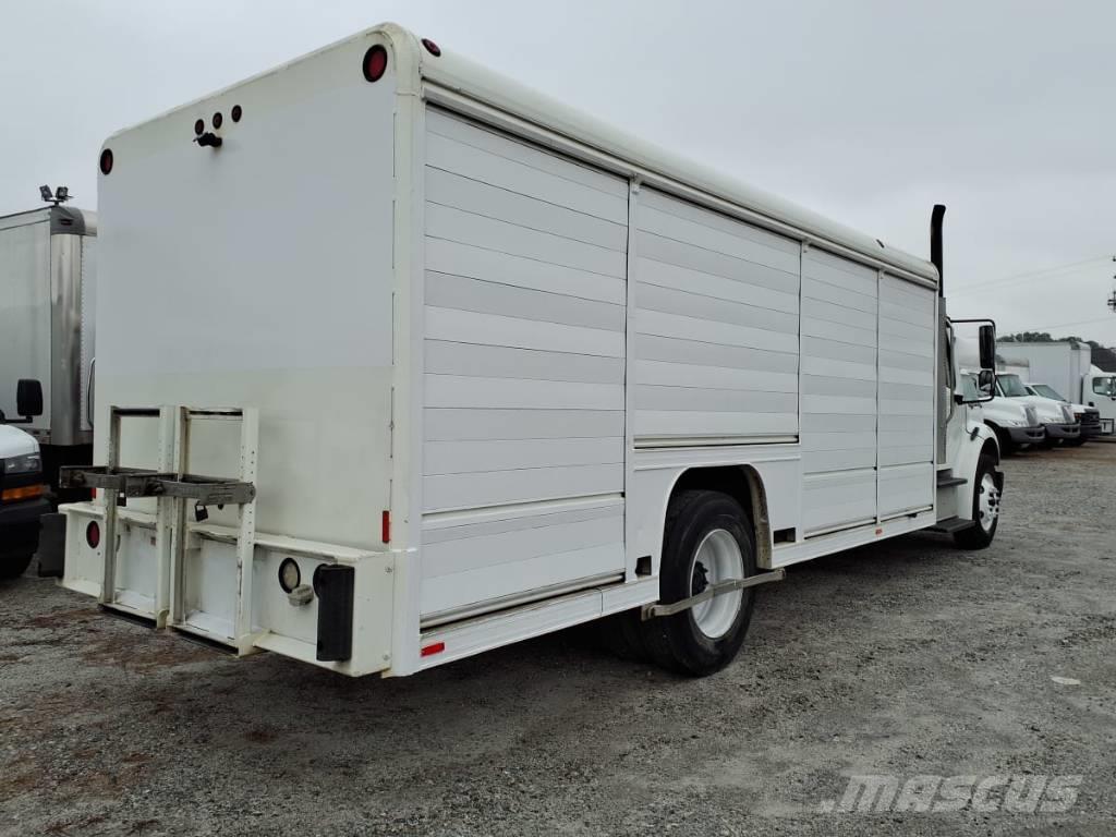 Freightliner M2 Camiones de reparto de bebidas