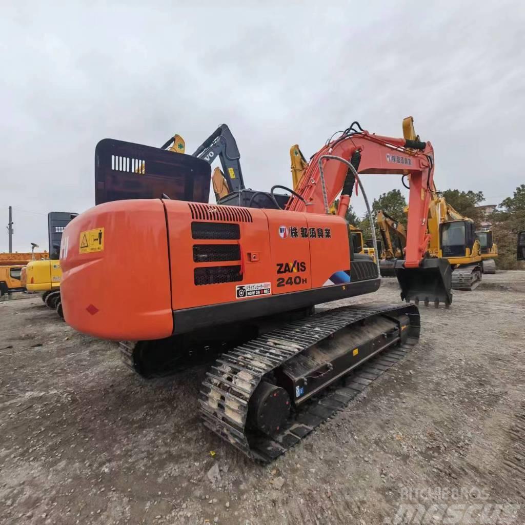 Hitachi ZX 240 Excavadoras sobre orugas