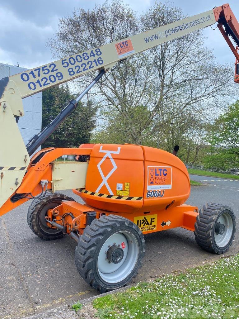 JLG 600 AJ Plataformas con brazo de elevación manual