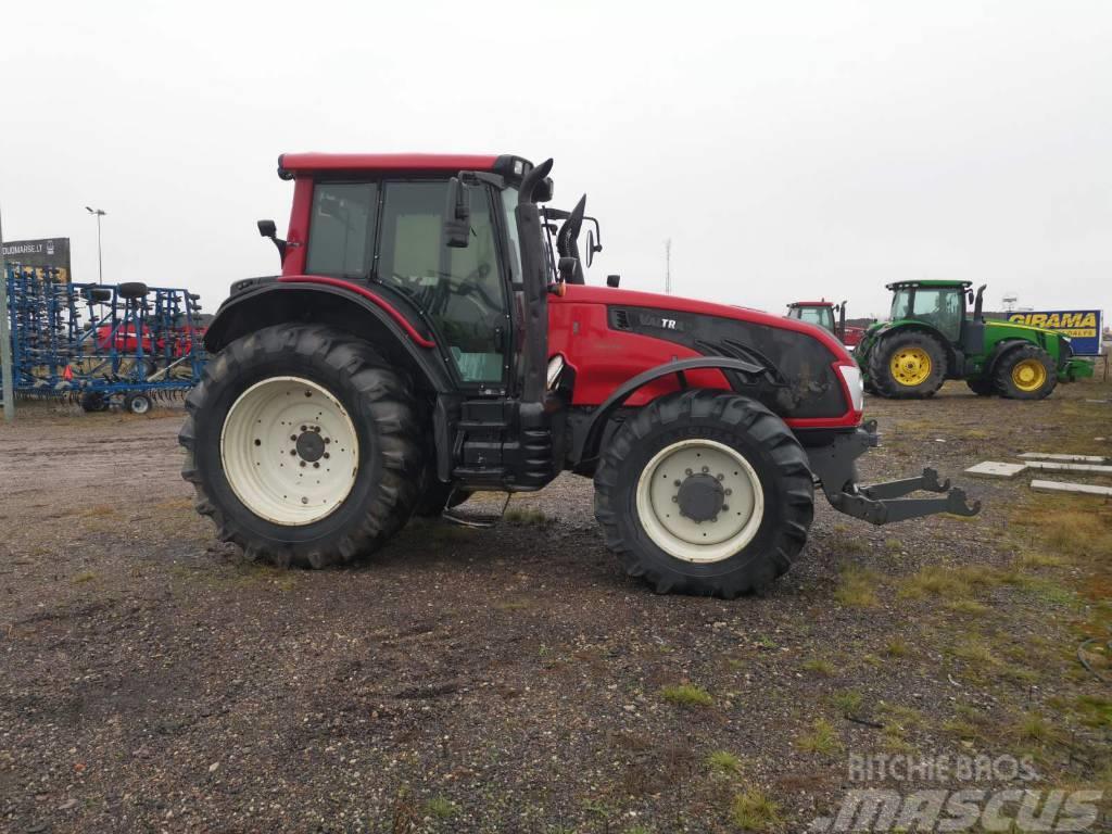 Valtra T 193 Tractores