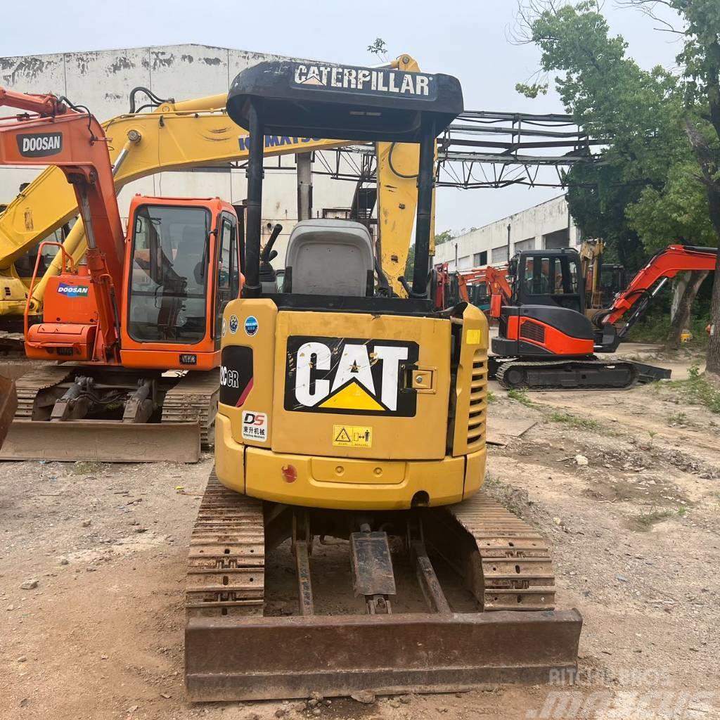 CAT 302 Excavadoras sobre orugas