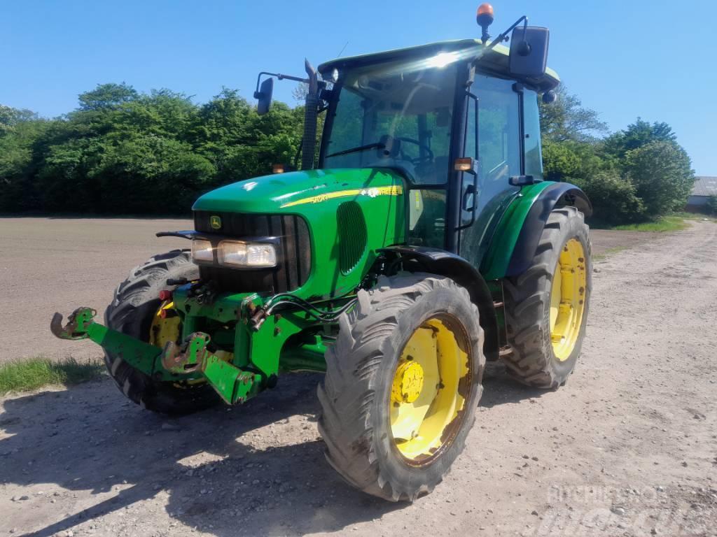 John Deere 5620 Tractores