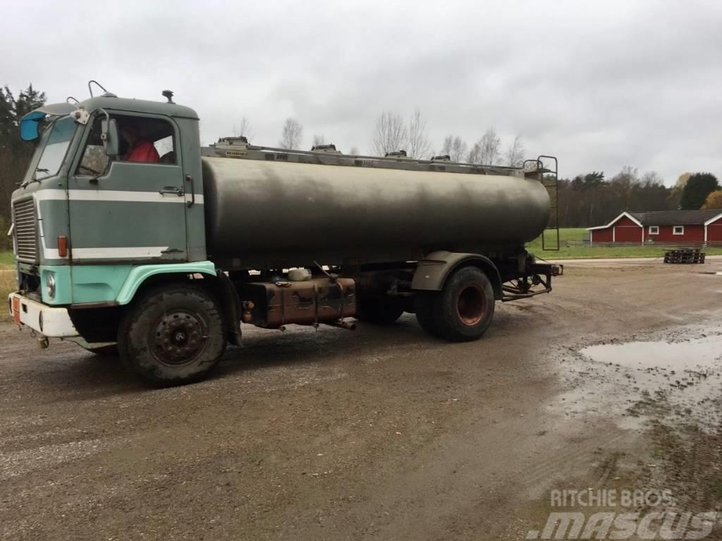 Volvo F 88 Camiones cisternas