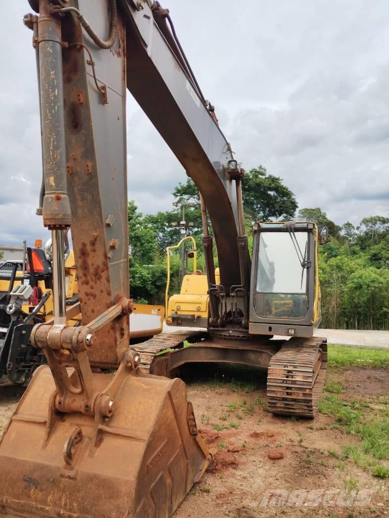 Volvo EC220DL Excavadoras sobre orugas