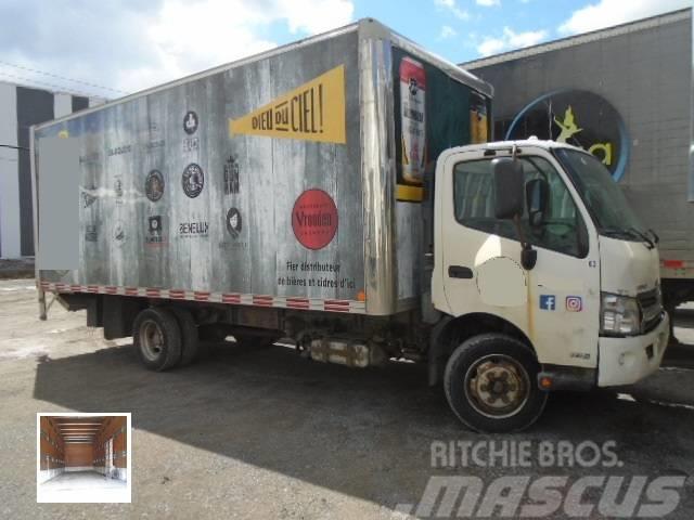 Hino 195 D Camiones con caja de remolque