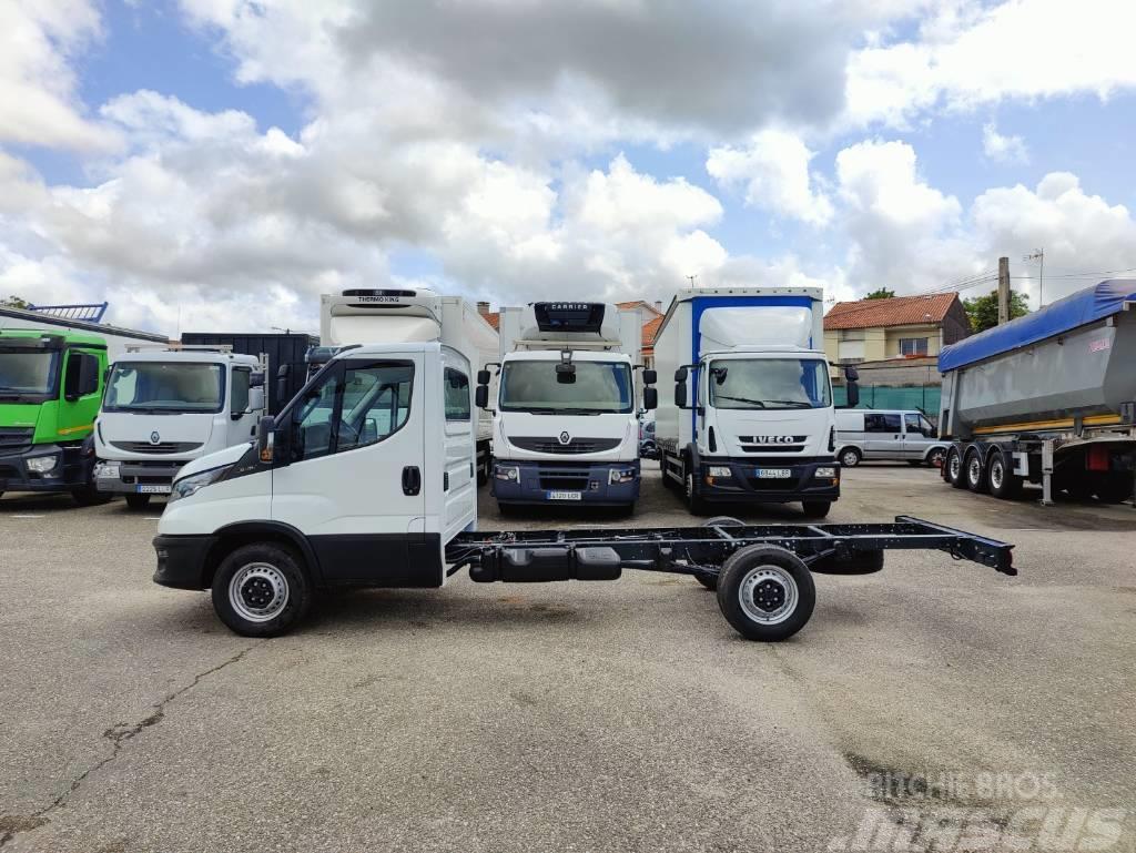 Iveco DAILY 35S16 Camiones con chasís y cabina