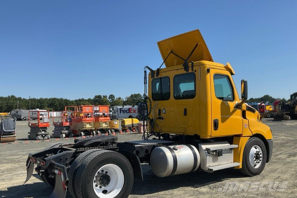 Freightliner Cascadia 126 Camiones tractor