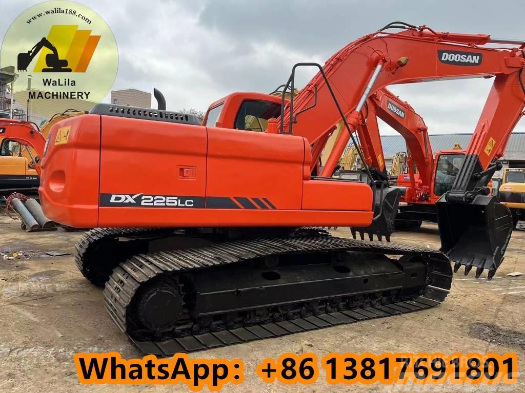 Doosan DX 225 Excavadoras sobre orugas