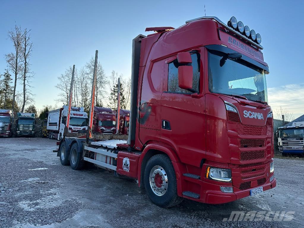 Scania S580B6X4NB Timmerbilar Transportes de madera