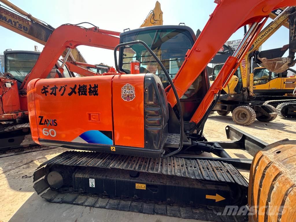 Hitachi ZX 60 Excavadoras sobre orugas