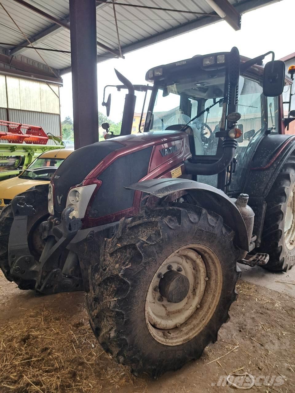 Valtra N123 Tractores