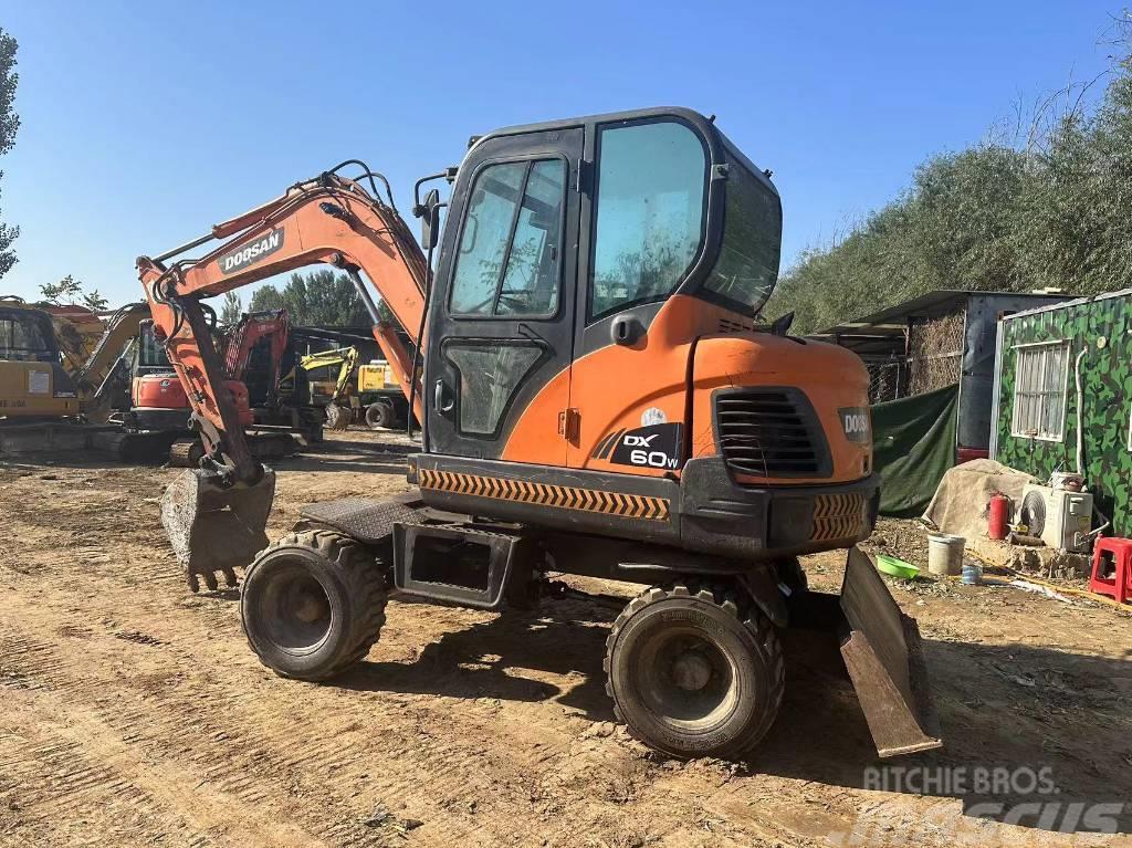 Doosan DX60W Miniexcavadoras