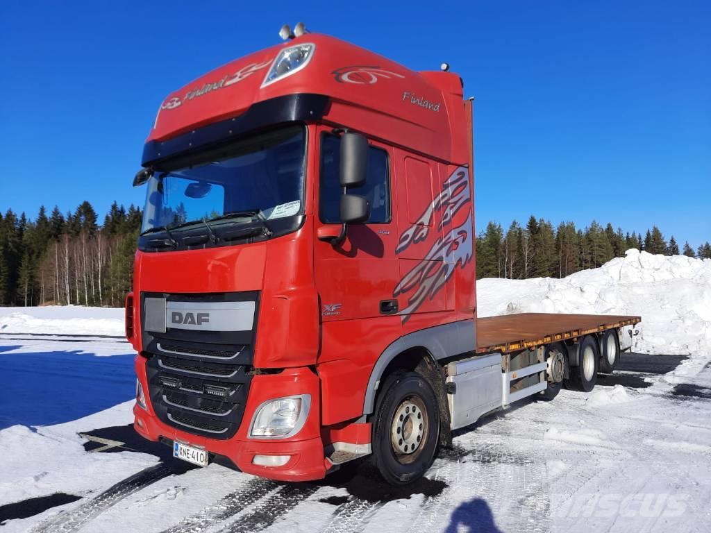 DAF XF460 Camiones de cama baja