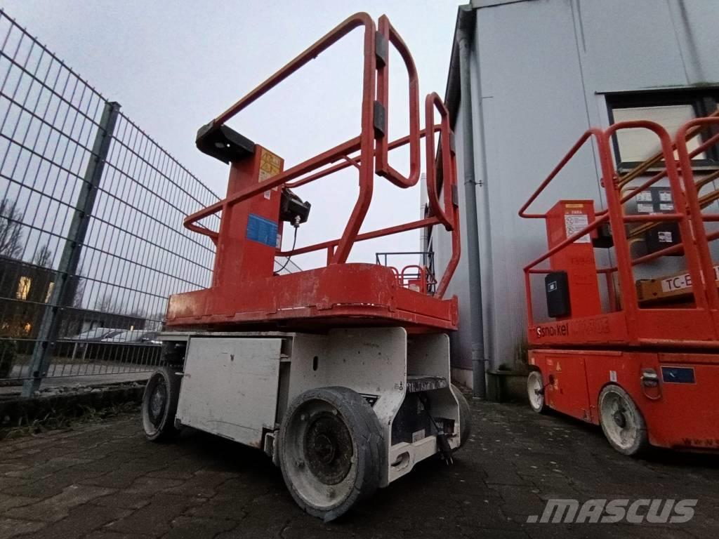 JLG 1230 ES Plataformas con jaula de elevación