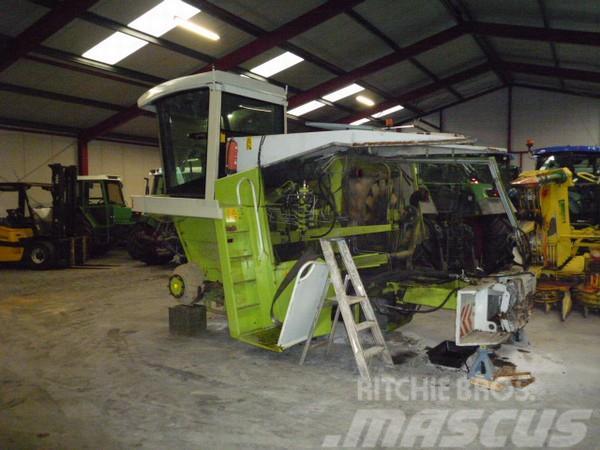 CLAAS 800 series Accesorios para maquinaria de heno y forraje