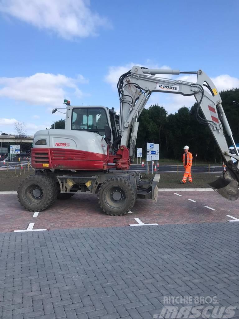 Takeuchi TB295W Excavadoras de ruedas