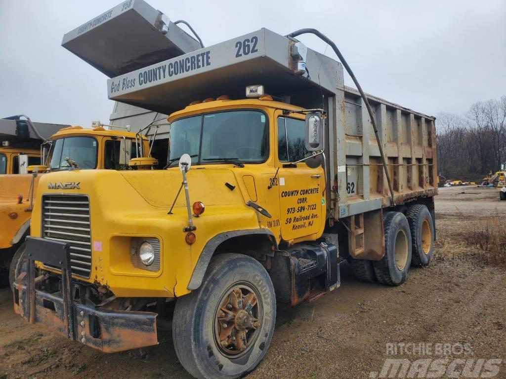 Mack DM690SX Bañeras basculantes usadas