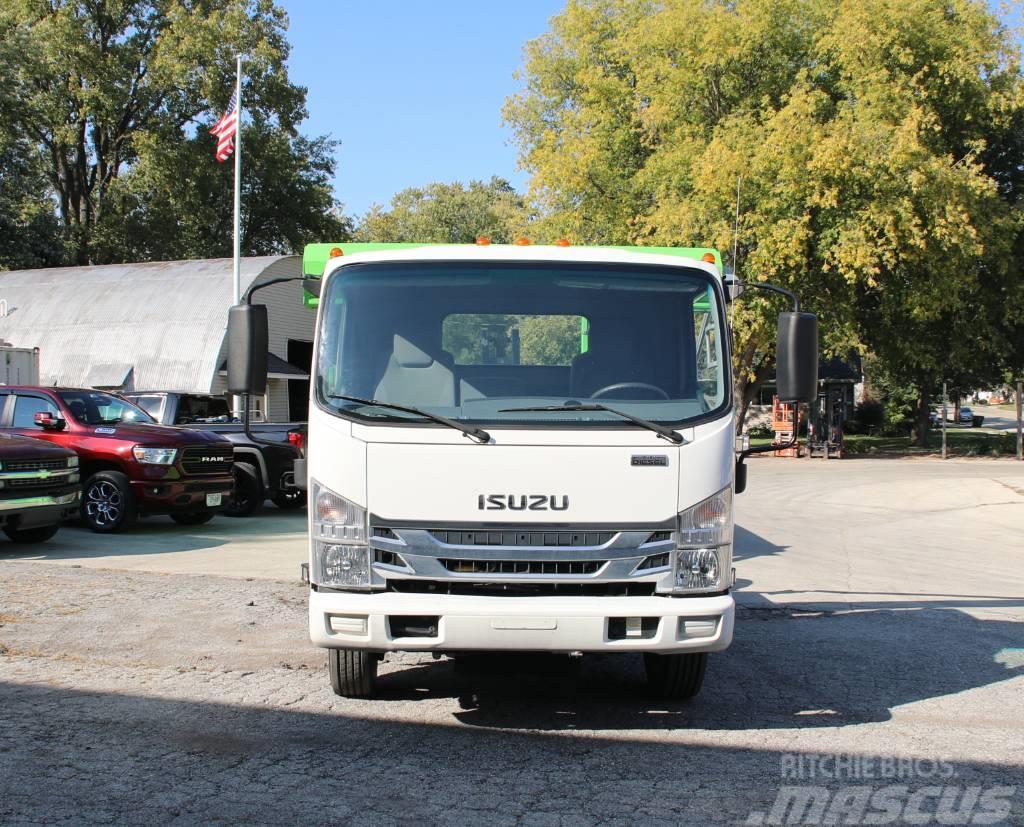 Isuzu NRR Camiones con chasís y cabina