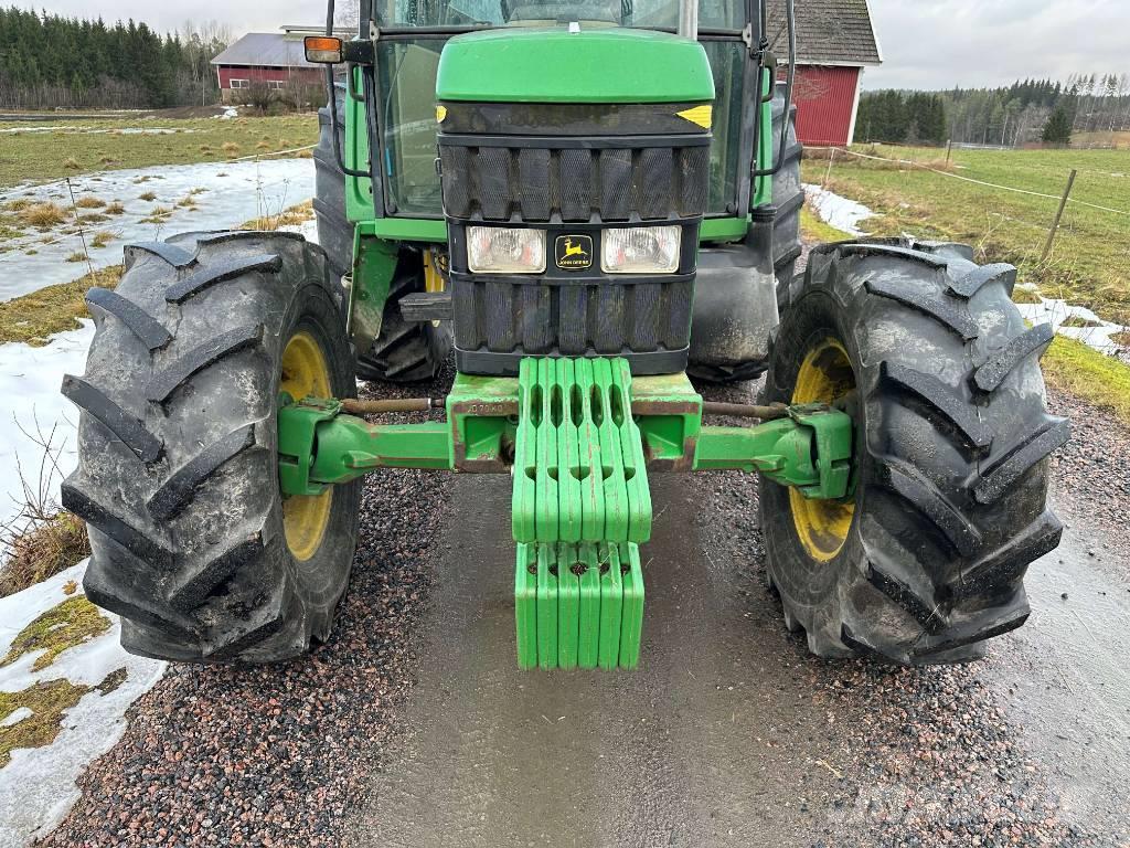 John Deere 6310 Tractores