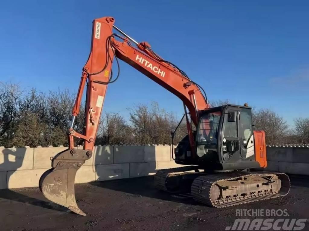 Hitachi ZX 135 Excavadoras sobre orugas