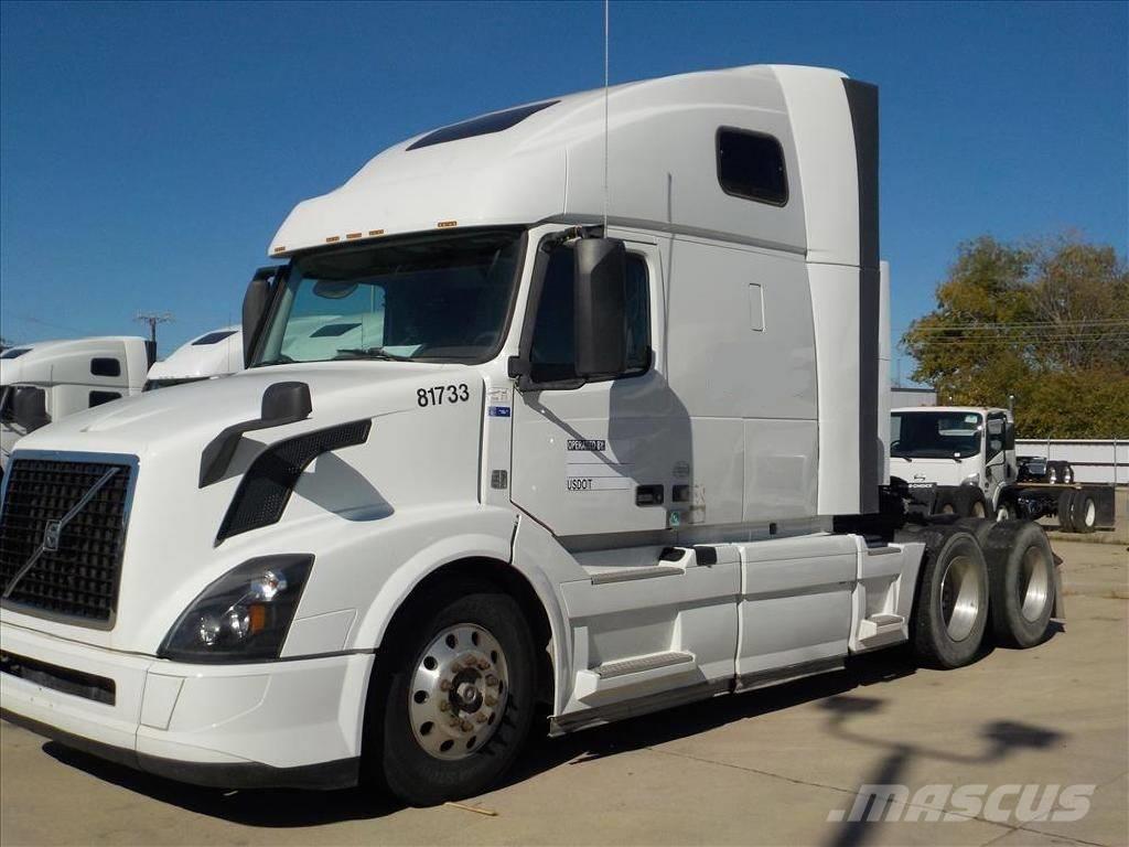 Volvo VNL 670 Camiones tractor