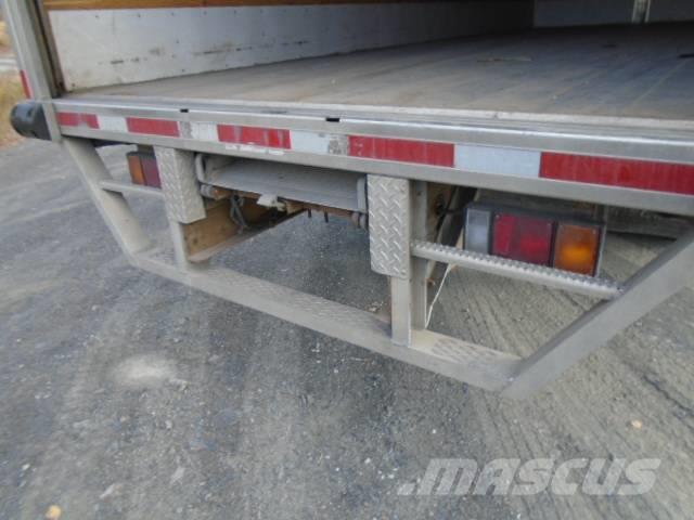 Isuzu NPR HD Camiones con caja de remolque