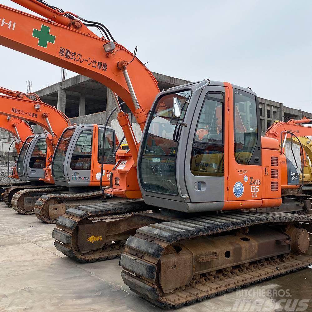 Hitachi ZX 135 Excavadoras sobre orugas