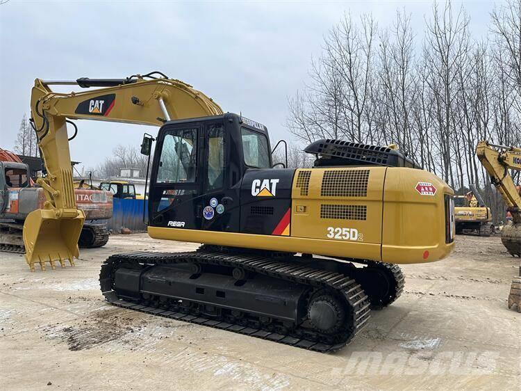 CAT 325D2 Excavadoras sobre orugas