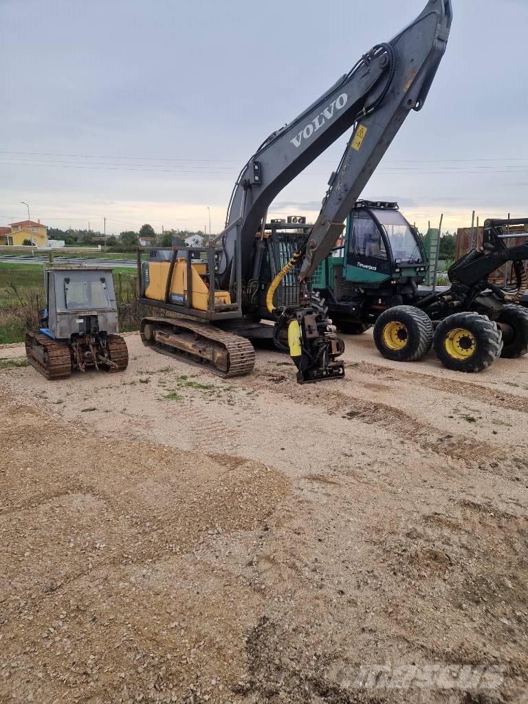 Volvo 220el Excavadoras